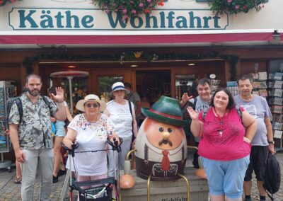 Bewohner Langzeitbereich, Gruppenfoto beim Ausflug in Oberammergau